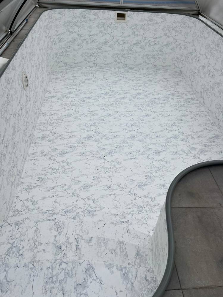 1725Db67 2F56 4129 B818 925246D5b2b2