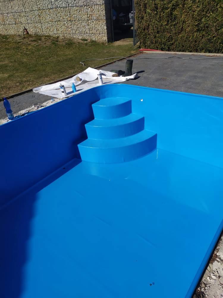 60716996 3C7D 49E1 B9A9 1D0085AC2534