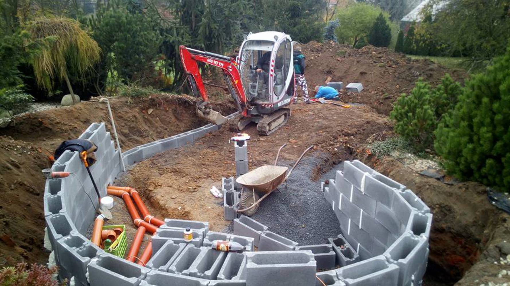 C4ED25F2 64CF 4CA7 B689 314DA5C1842A