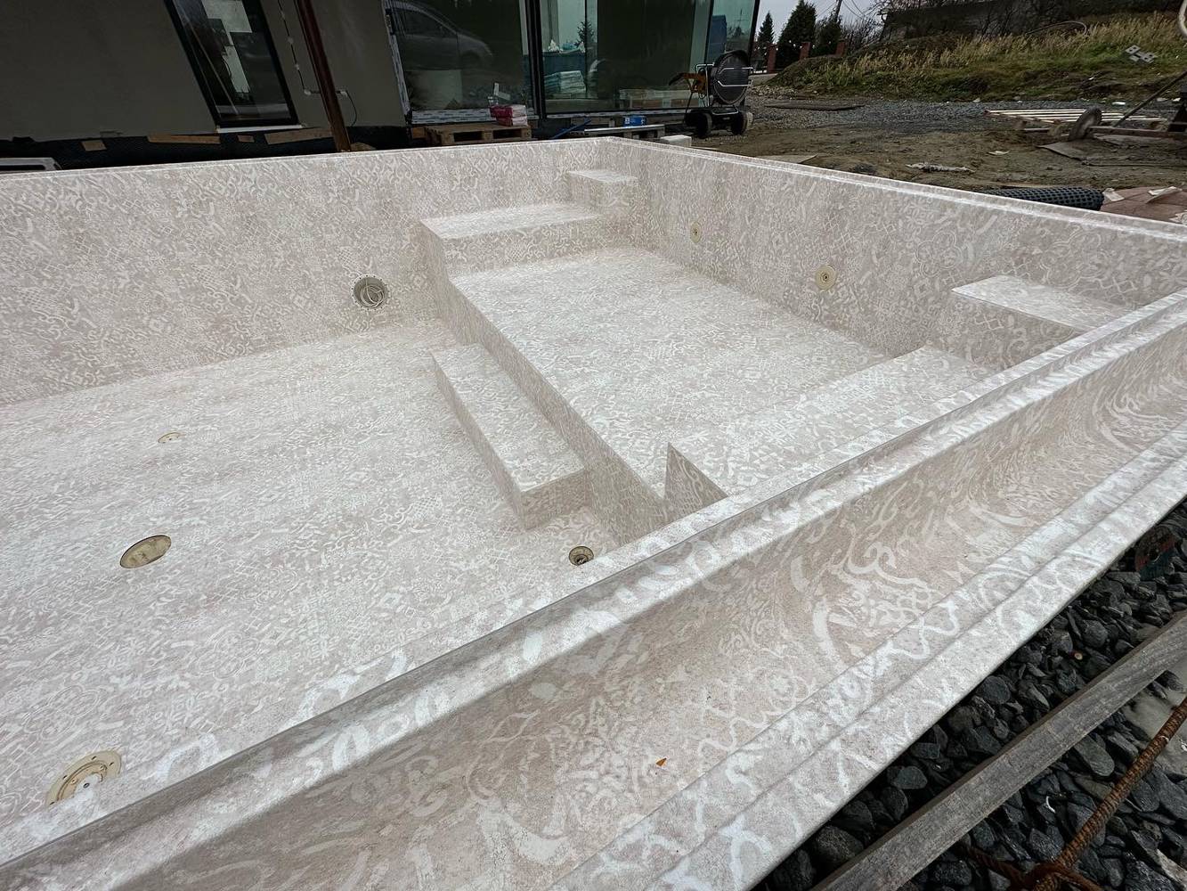 6A89B24C 01CE 43BF 979D 838DA36DE440 2