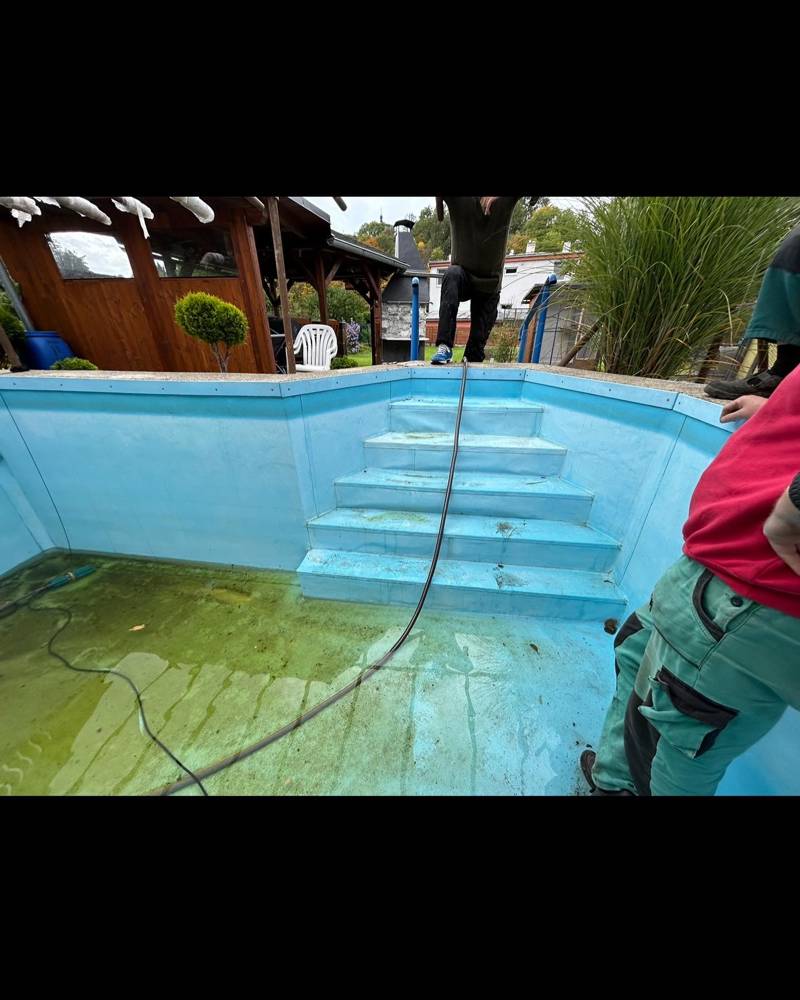 6F4393C4 3380 404B B3D0 DD3429822AB5