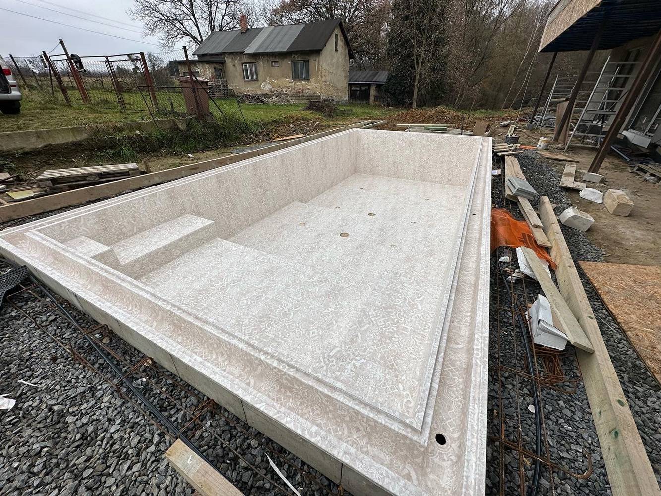 01783ADC B123 4C34 B304 B866F84D8DFF 2